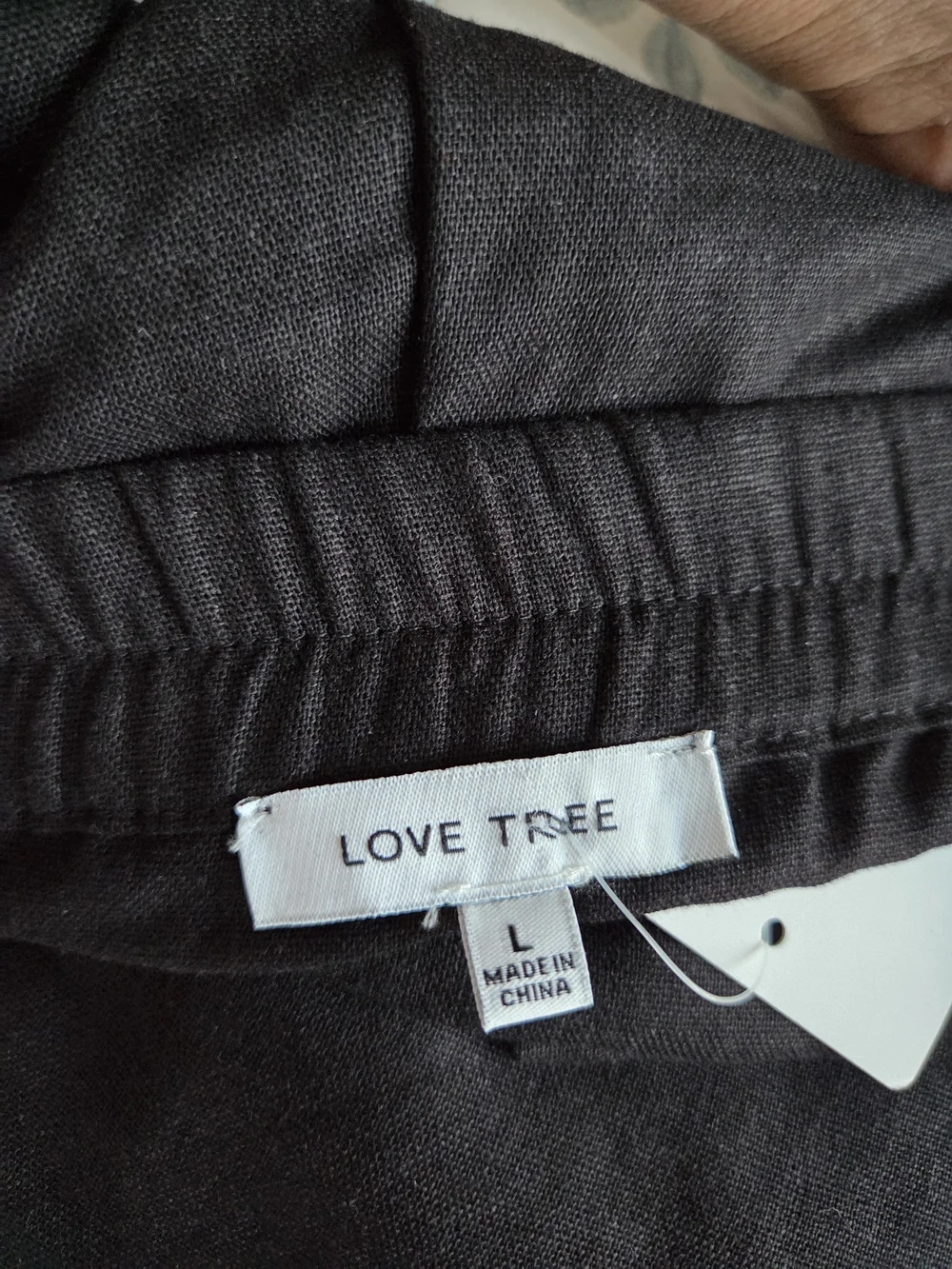 Love Tree classic black